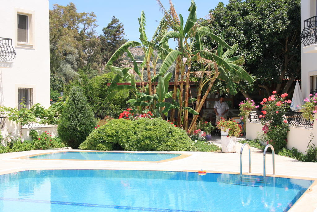 Paradise Garden Gumusluk Evleri Aparthotel Екстериор снимка