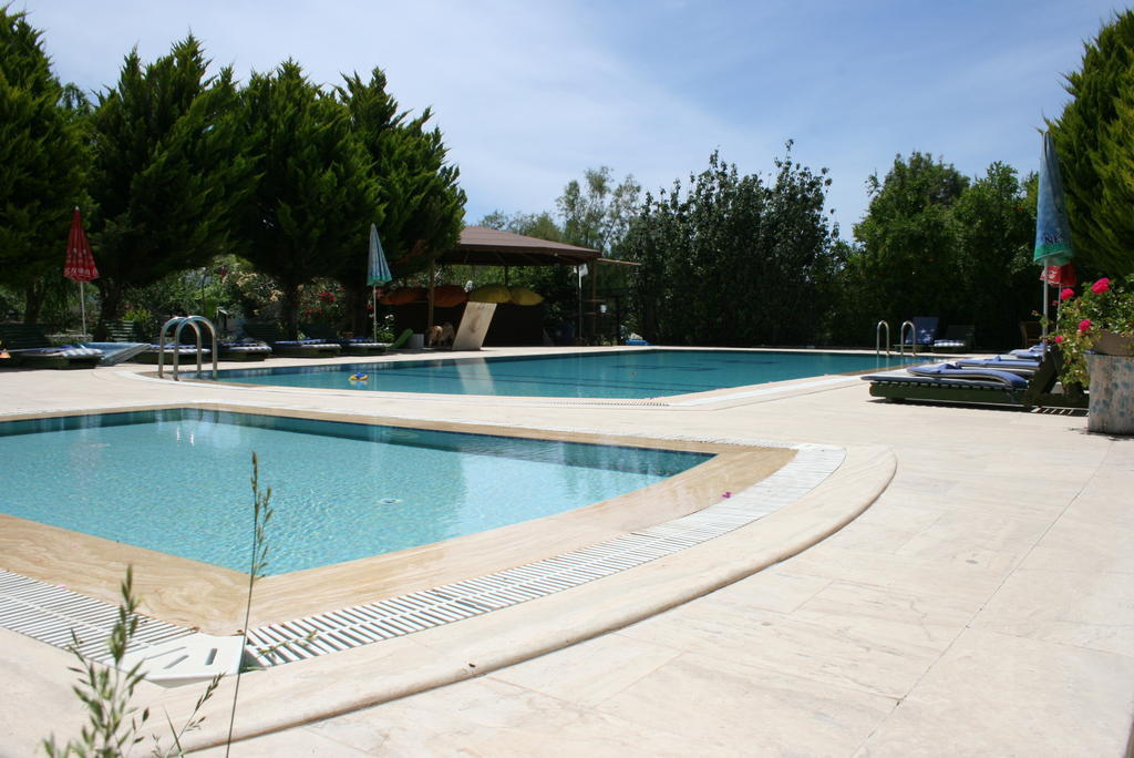 Paradise Garden Gumusluk Evleri Aparthotel Екстериор снимка