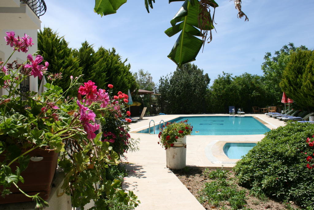 Paradise Garden Gumusluk Evleri Aparthotel Екстериор снимка